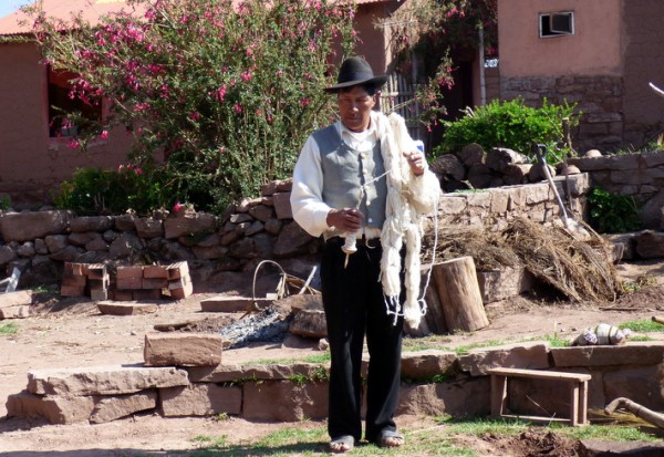 Simeon s'exprime en quechua